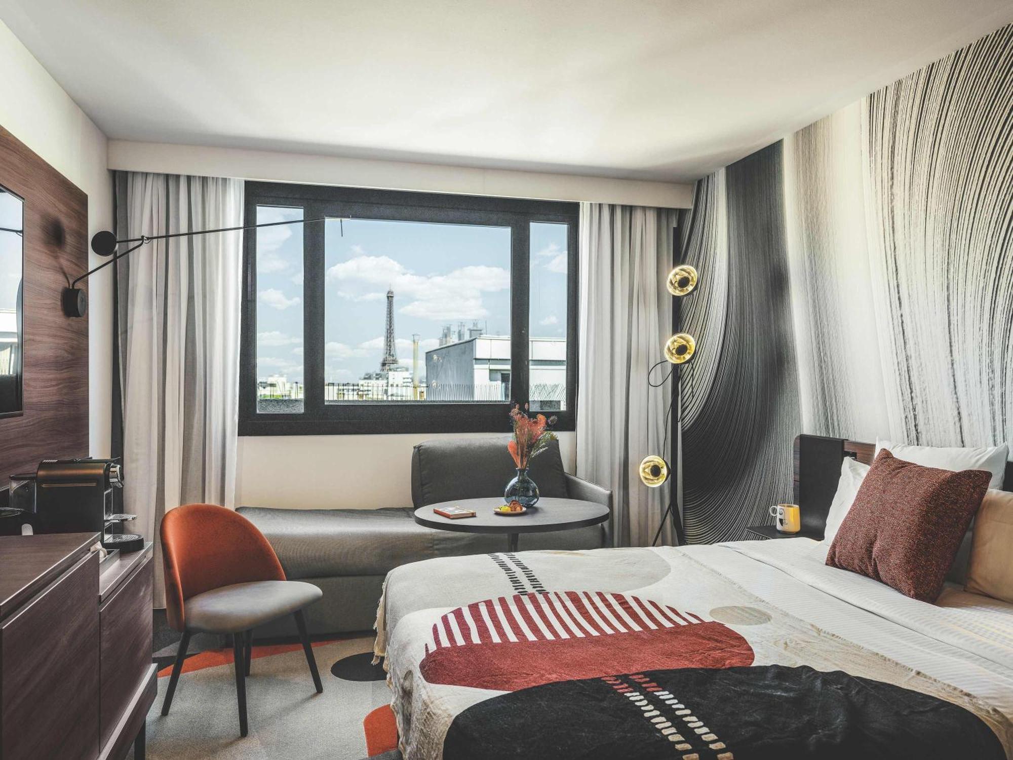 Executive Room One Double Bed One Single Sofa Bed Eiffel Tower View,1772887029:JPEG